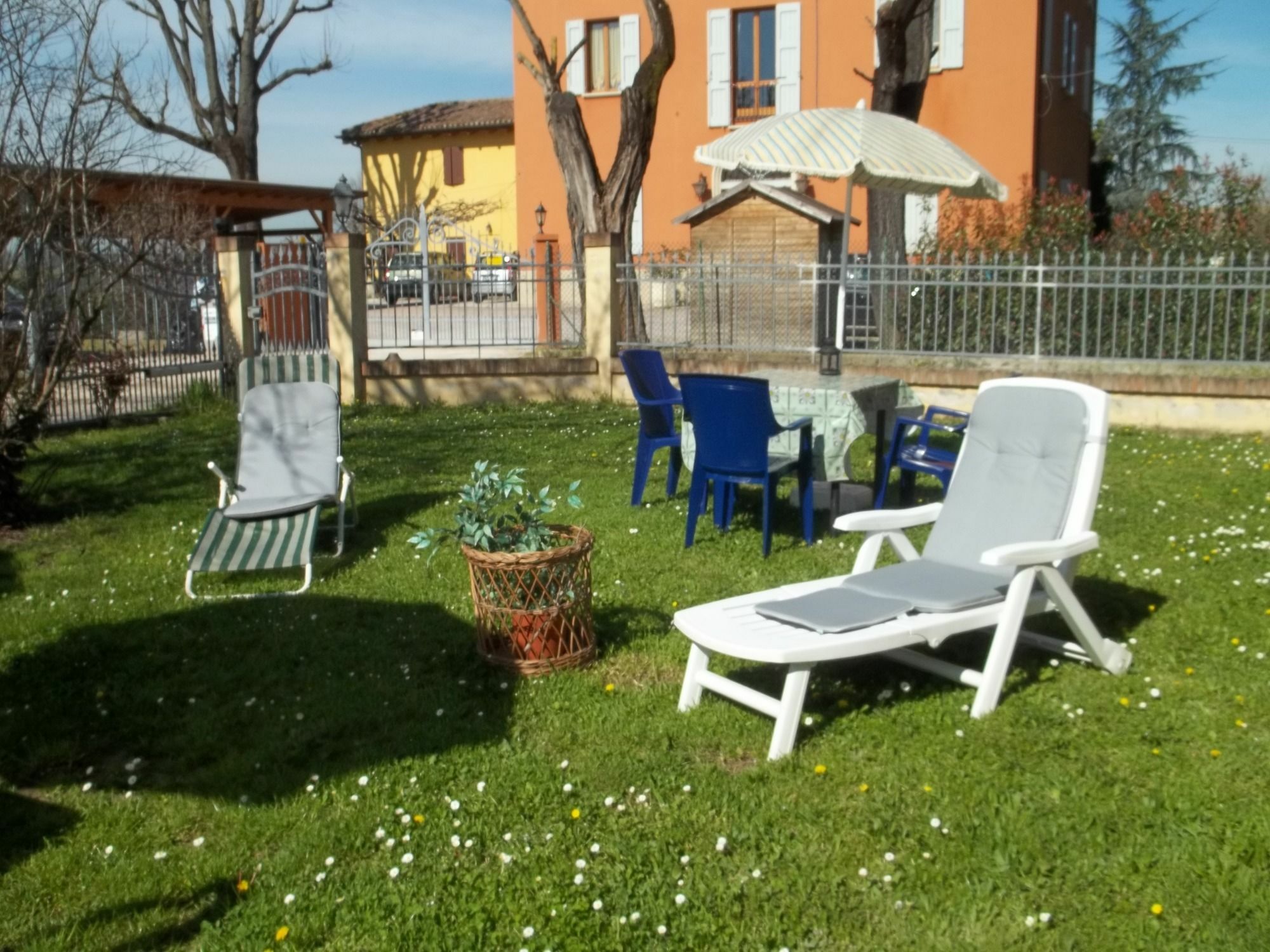 Bed and Breakfast A Casa Vittoria Casalecchio Di Reno Exterior foto